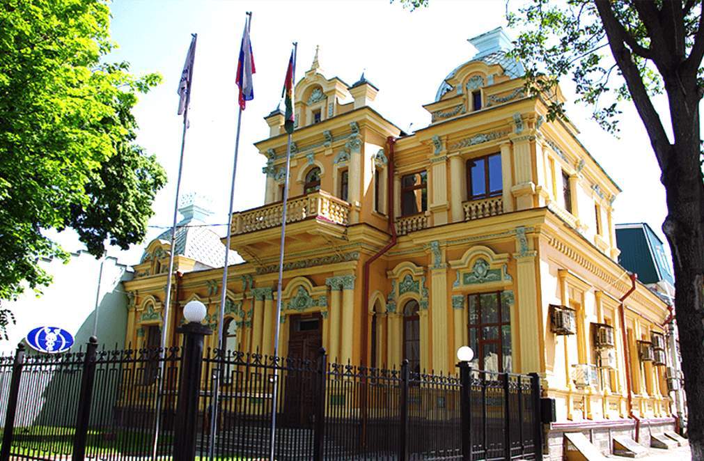 особняк рубежанского краснодар улица. центр краснодара. торгово-промышленная палата краснодарского края. художественный музей коваленко краснодар. аграрный университет краснодар.